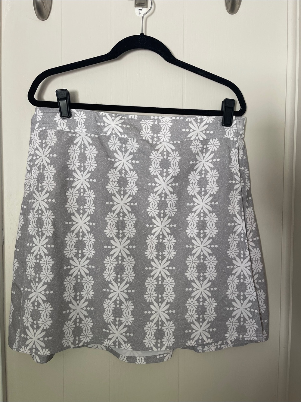 Ripskirt Hawaii Gray and White Floral A-Line wrap  Skirt